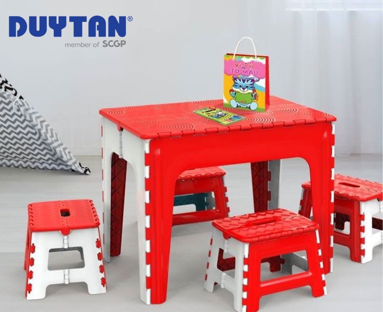 Bàn nhựa gấp gọn Duy Tân Bàn nhựa gấp gọn Duy Tân